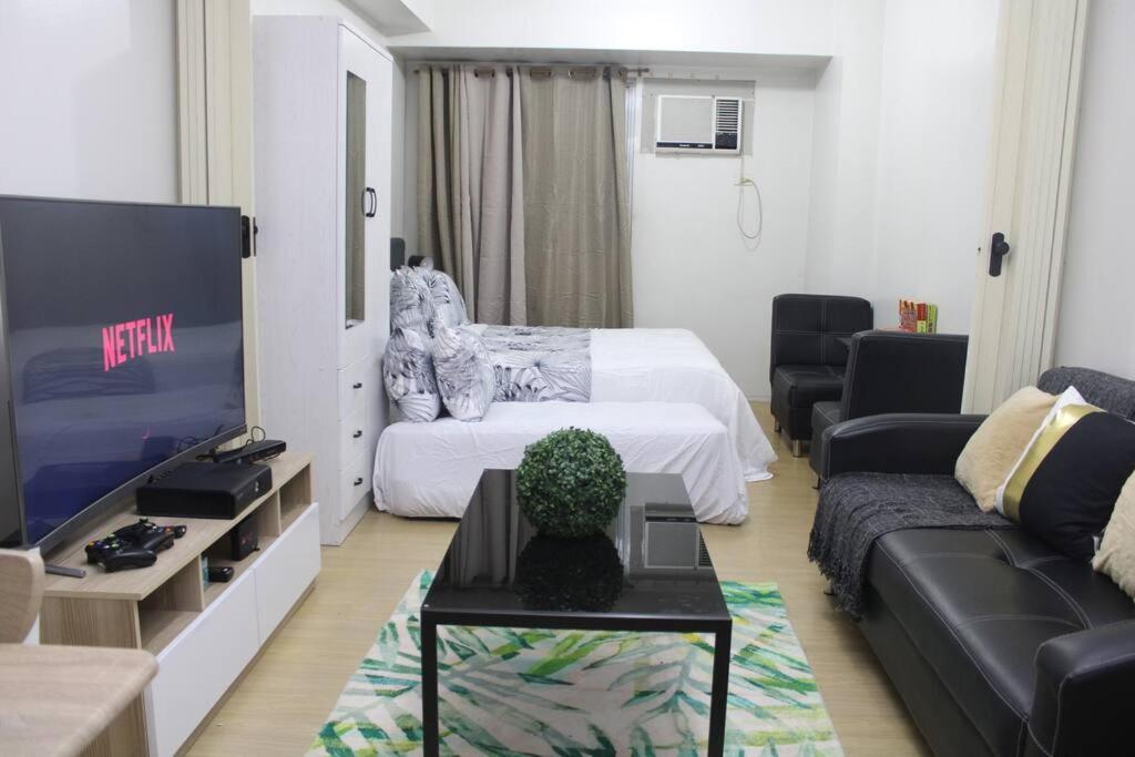 Huge A2J Executive Luxury 1Br Suite Near Abs Cbn, Gma Manila Exteriér fotografie